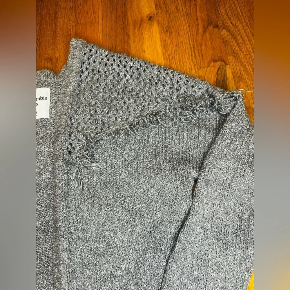 Abercrombie Kids Gray Knit Open Front Cardigan Sweater | Size 15/16